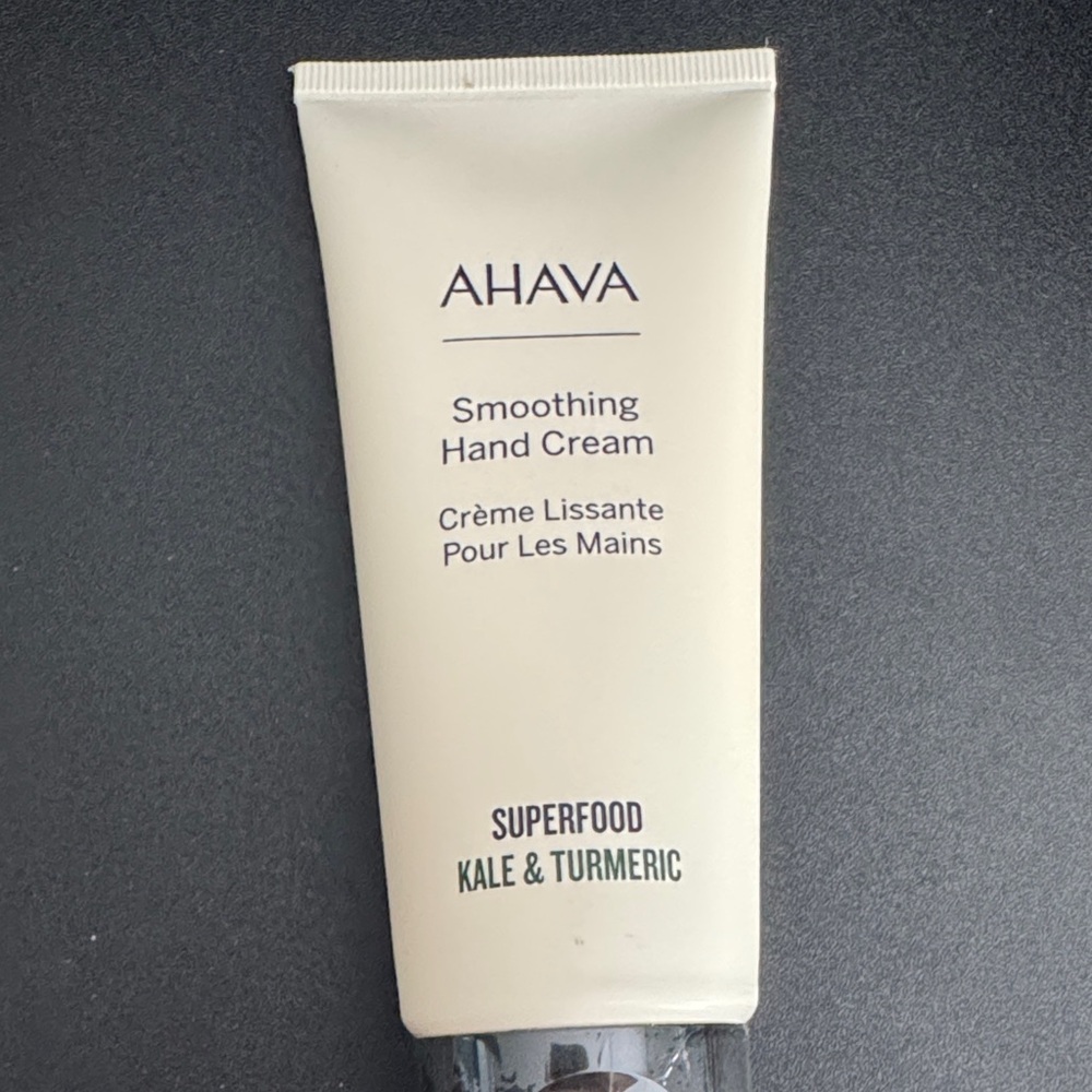 AHAVA Smoothing Hand Cream with Kale & Turmeric